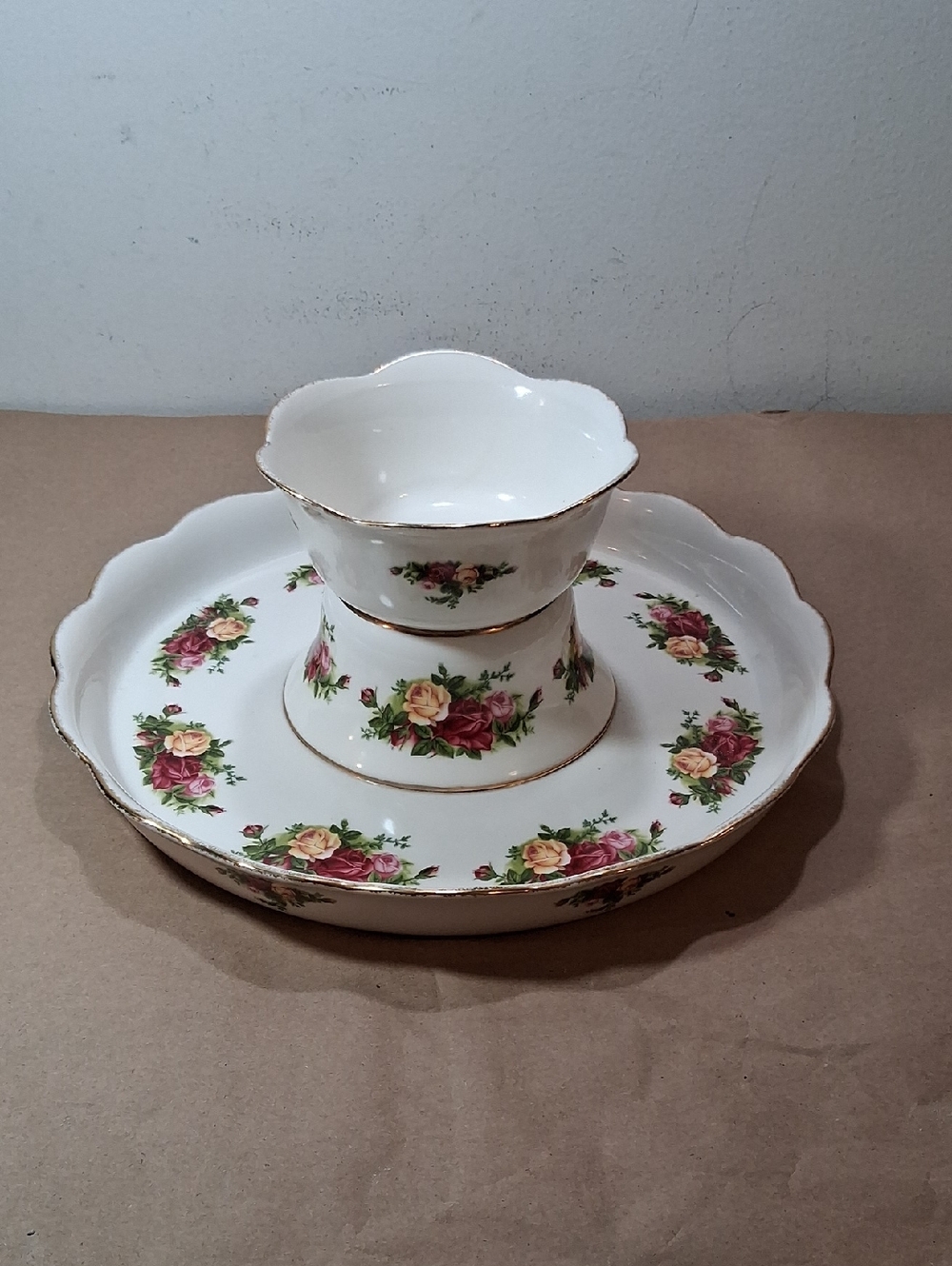 Rare Royal Albert Old Country Roses Vegetable, Appetizer, Chip And Dip Serving
